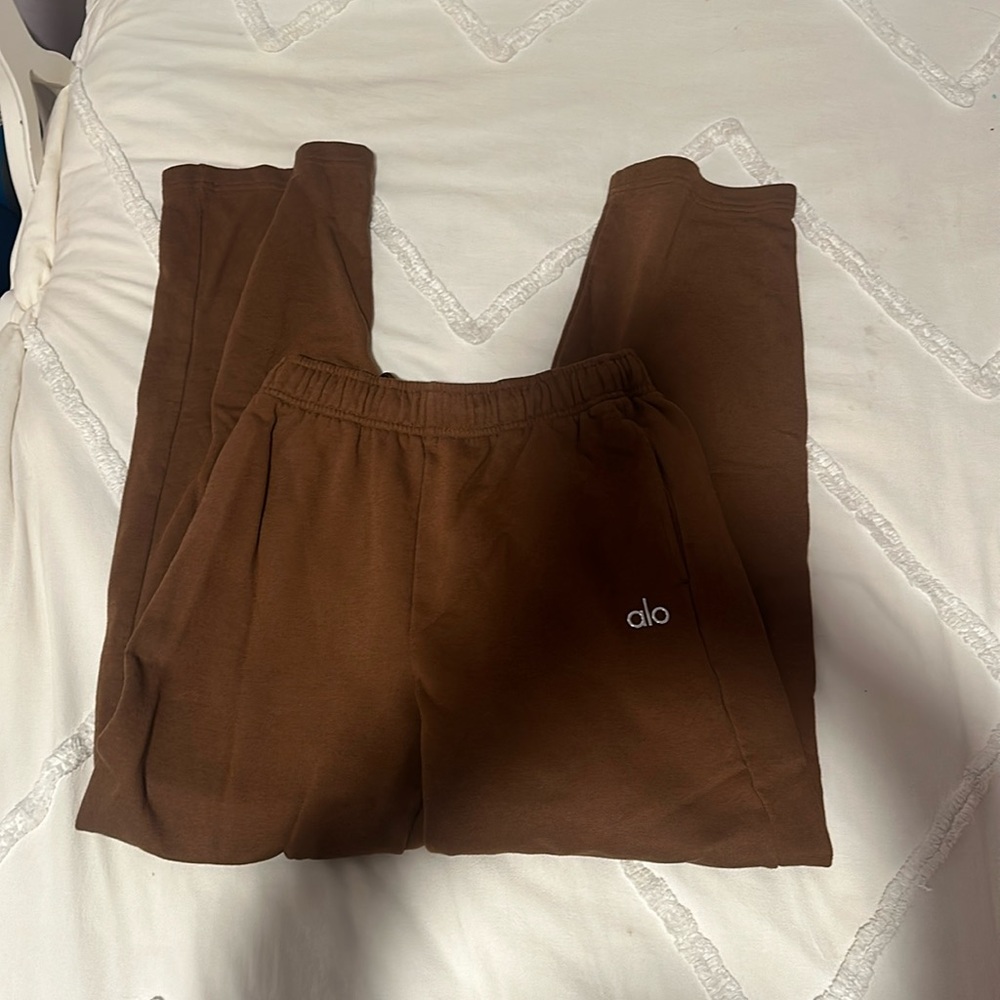 alo sweatpants color brown worn once straight leg size small